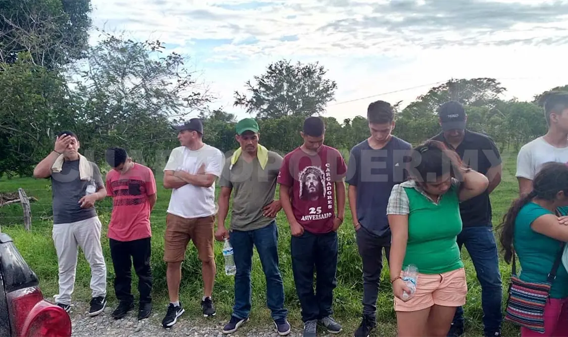 Rescatan a 40 migrantes y detienen a cuatro “polleros”