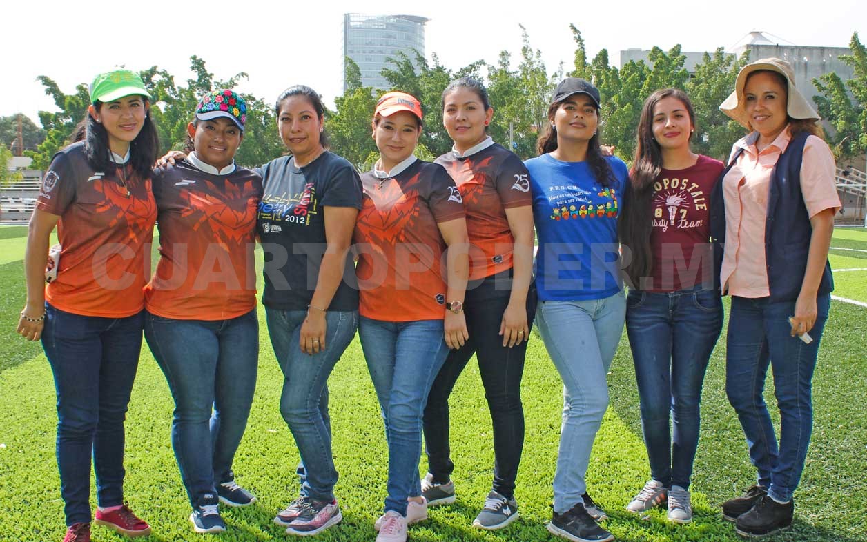 Inauguran cancha de futbol