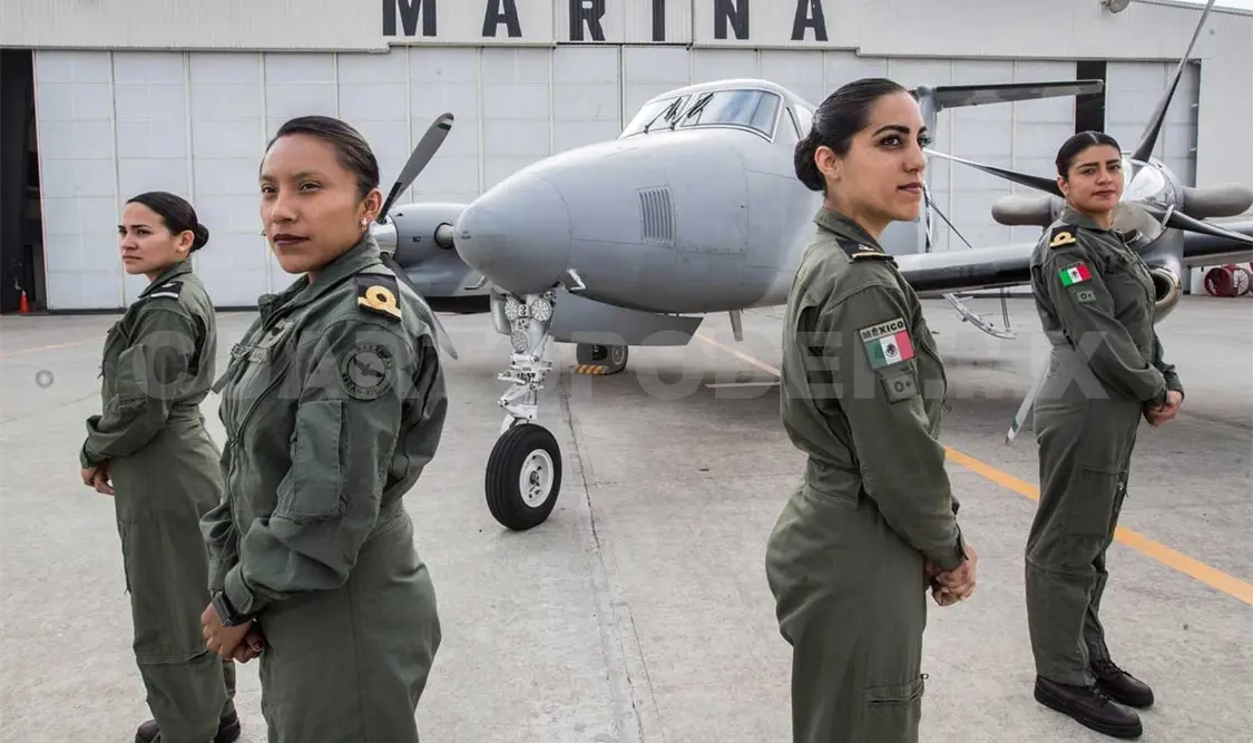 El trabajo obliga a las mujeres estar juntas durante todo el día, pues en cualquier momento pueden recibir una llamada de auxilio. El Universal