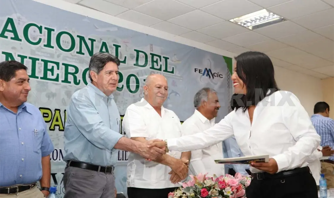Asiste Carlos Morales Vázquez a celebración del Día del Ingeniero