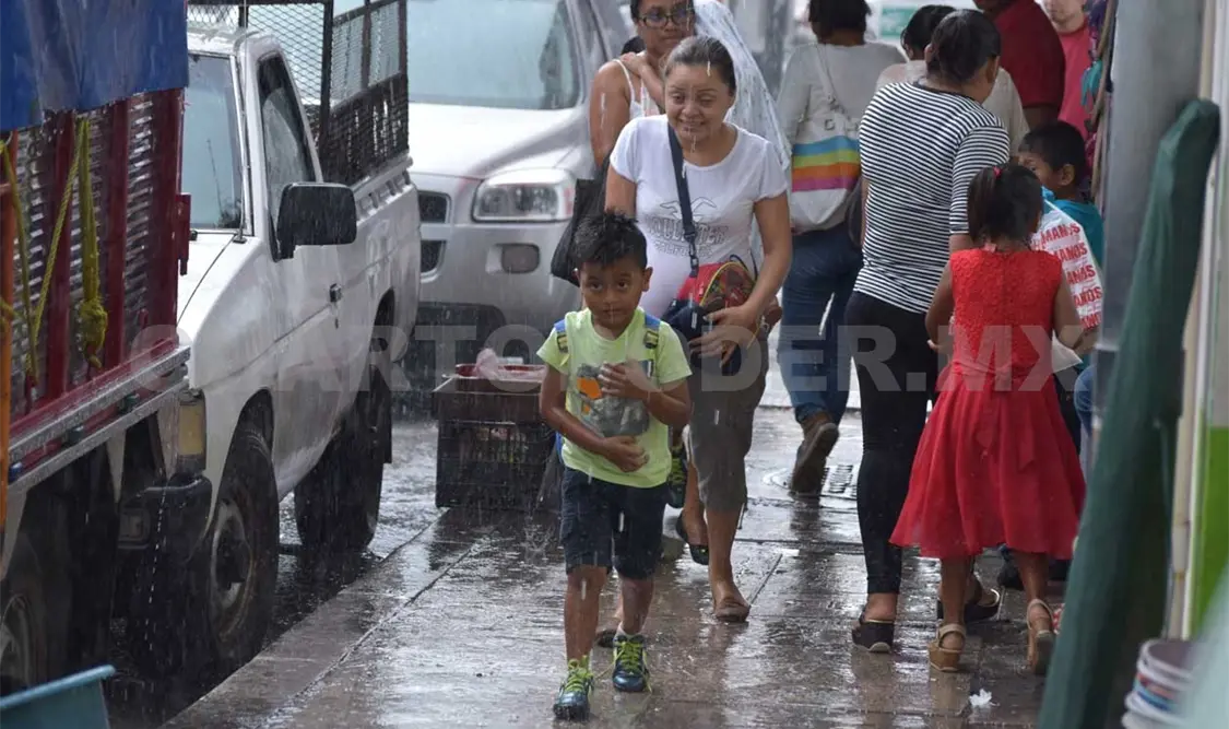 Onda tropical generará lluvias en varias regiones