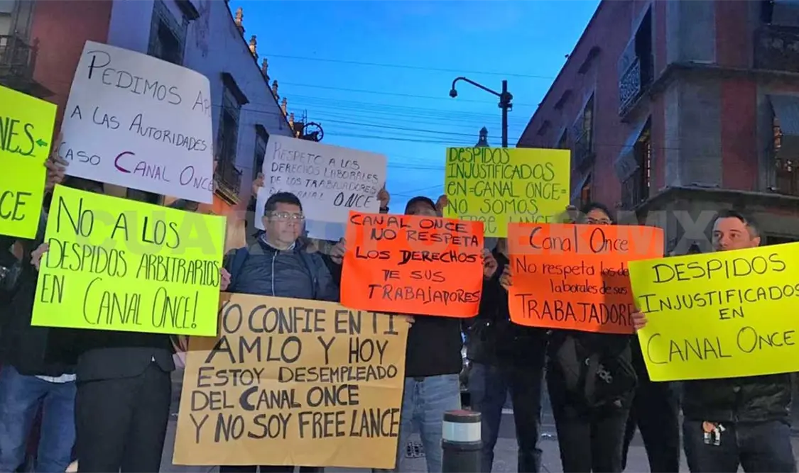 Una comitiva de cinco personas de los extrabajadores fue recibida por Atención Ciudadana de Palacio.