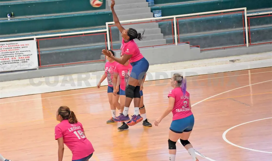 Instituto Hispano y Leonas se enfocan en la final