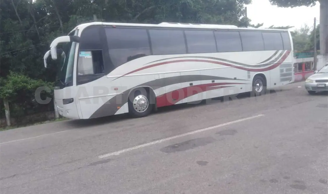 Recuperan autobús con reporte de robo