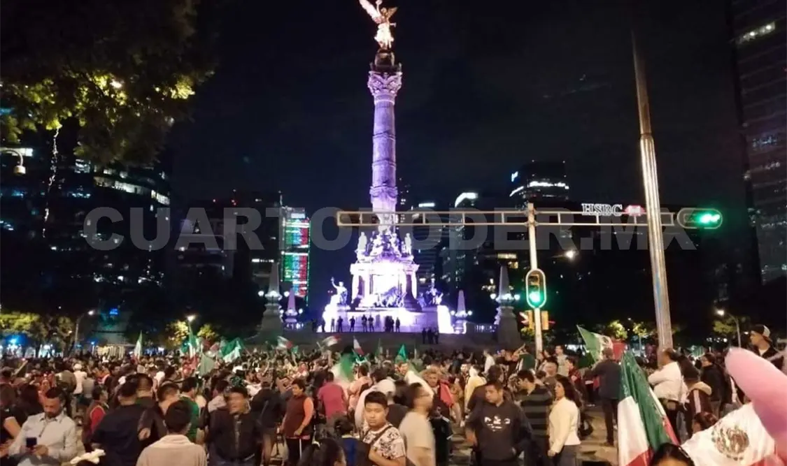 Celebran en el Ángel triunfo de la selección