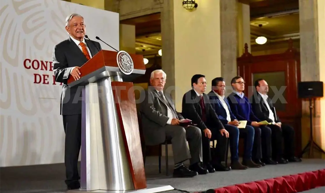 López Obrador exige disculpas de Financial Times