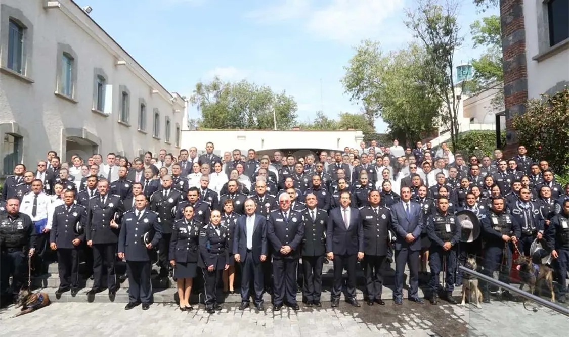 El secretario Durazo Montaño celebró el 91 aniversario del Día del Policía Federal. Twitter