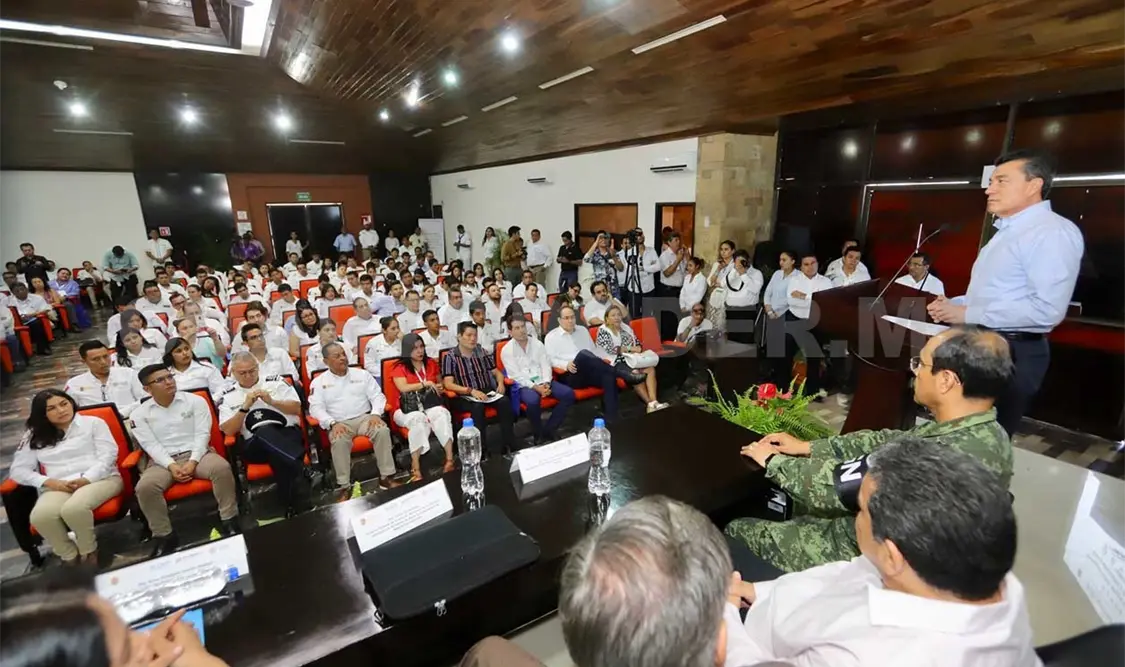 Inaugura Rutilio Escandón coloquio sobre migración