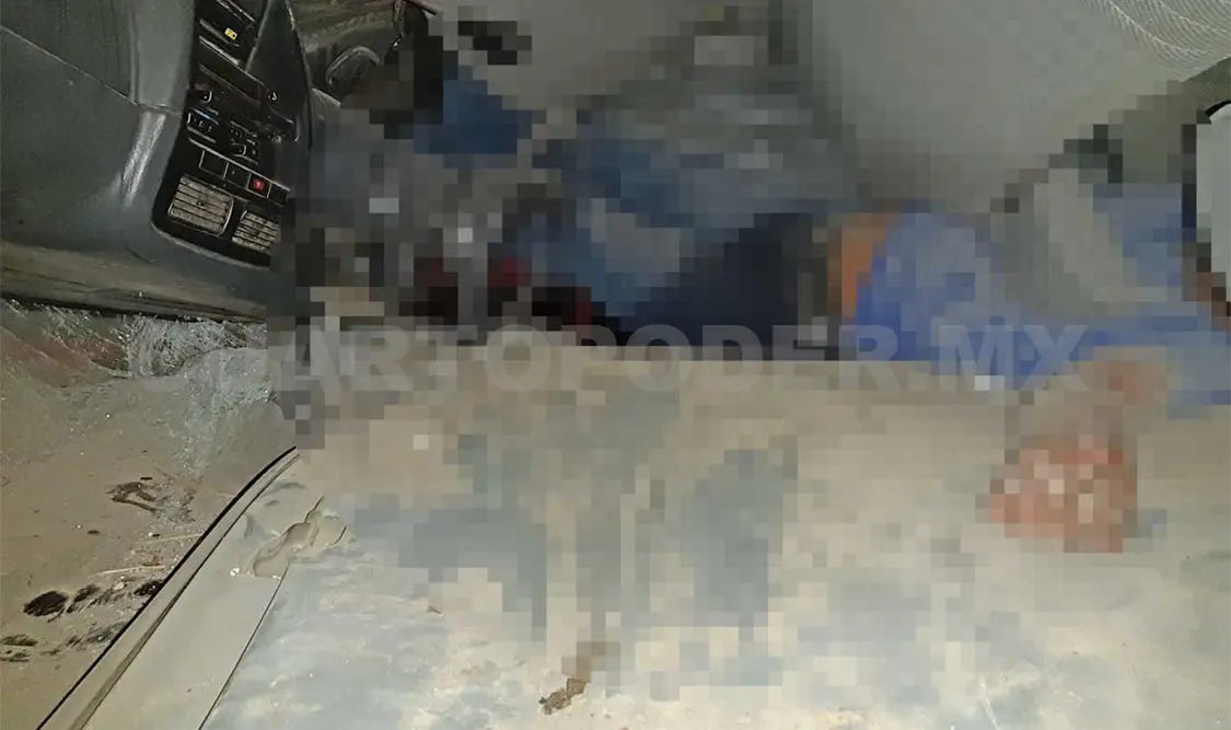 Fallece prensado en volcadura
