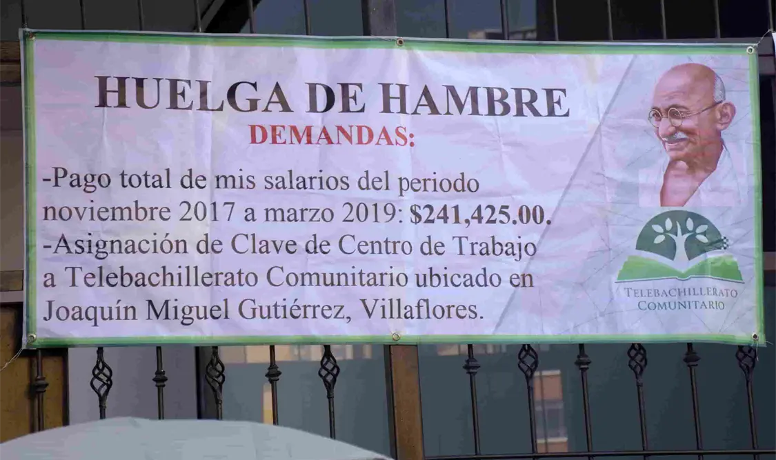 El maestro de Telebachillerato inició una huelga de hambre. Rodolfo Flores / CP
