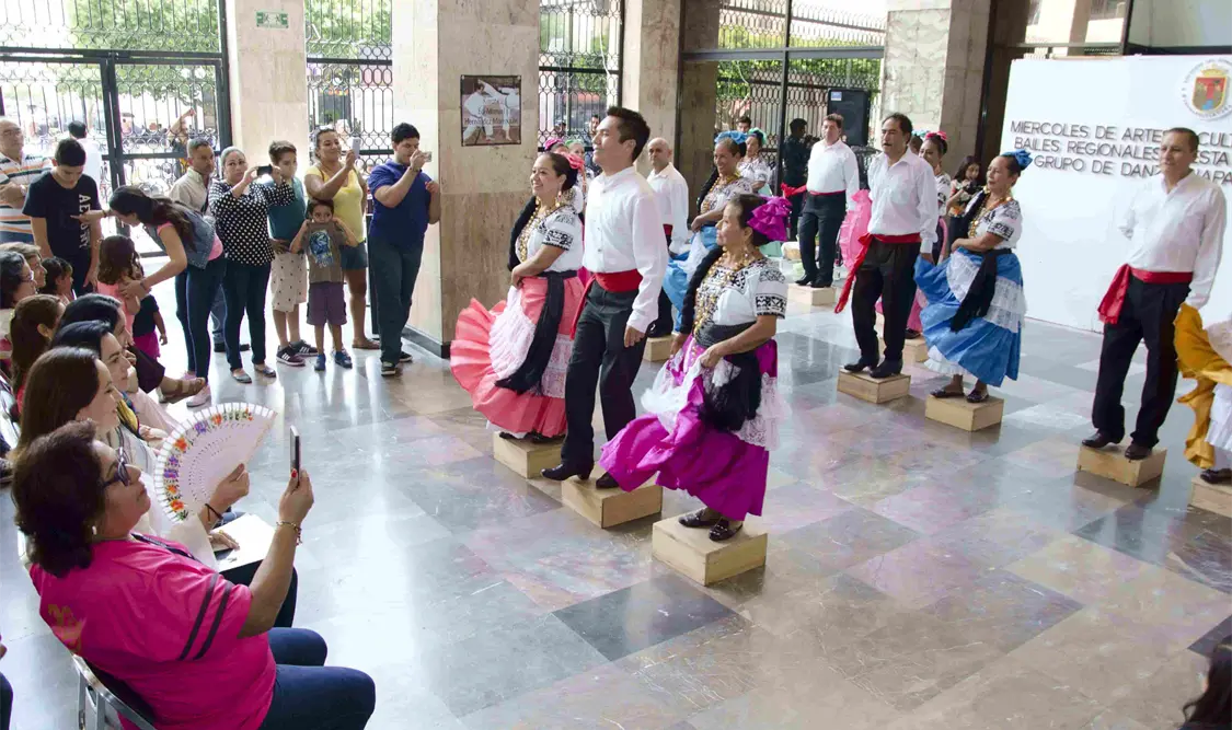 La legisladora Adriana Bustamante afirmó que las actividades que realizan los jubilados y pensionados son un ejemplo de vida. CP