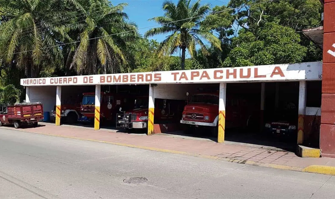 El cuerpo de bomberos, pese a sus carencias presta servicios los 365 días del año. Ramón García / CP