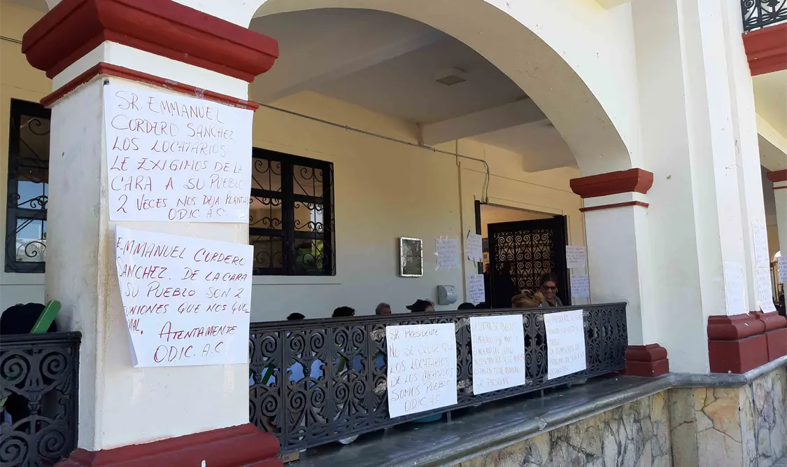 Comerciantes reclaman atención al alcalde de Comitán, Emmanuel Cordero. Juan Orel / CP
