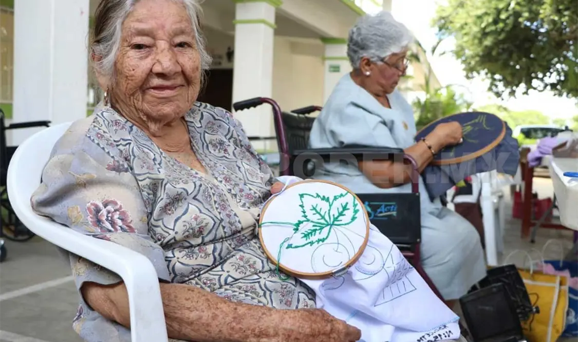 Activa DIF talleres en Casa de Día
