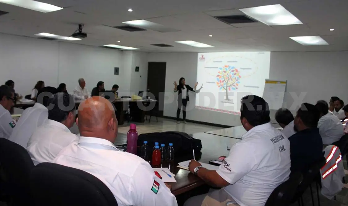 Realizan diálogo sobre derechos humanos
