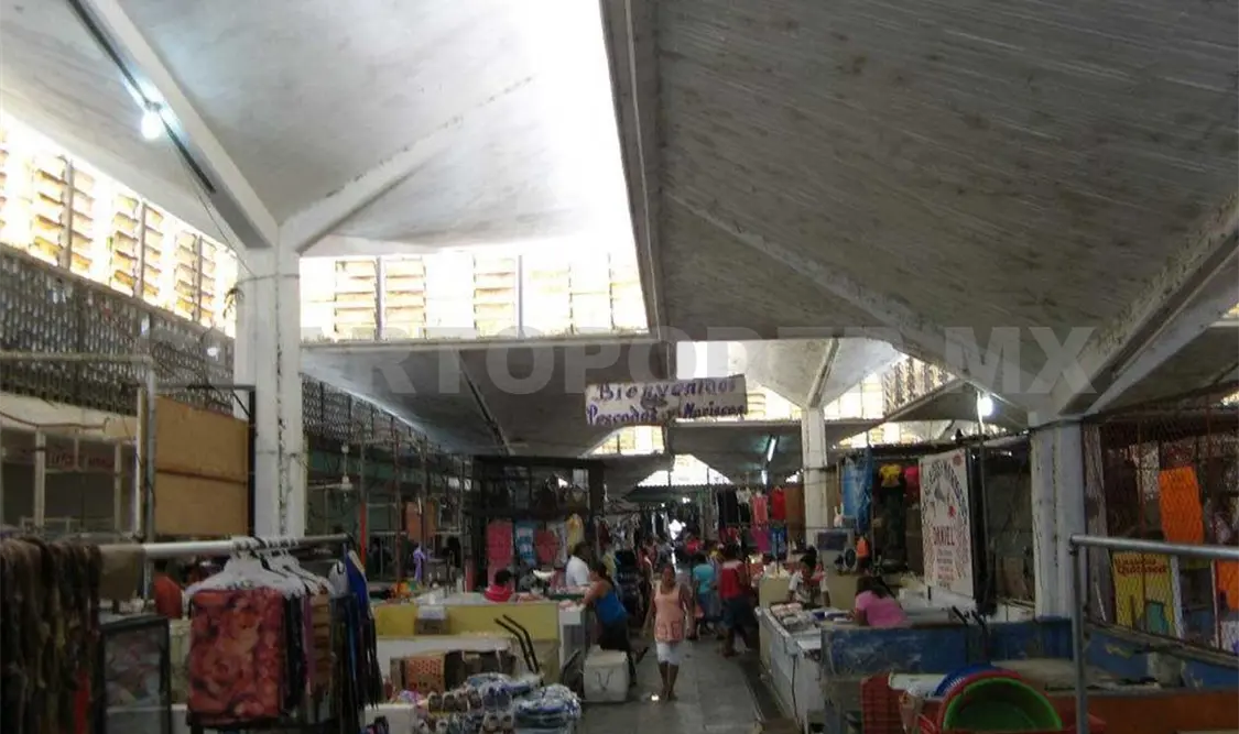 Denuncian incremento de ambulantes en Arriaga