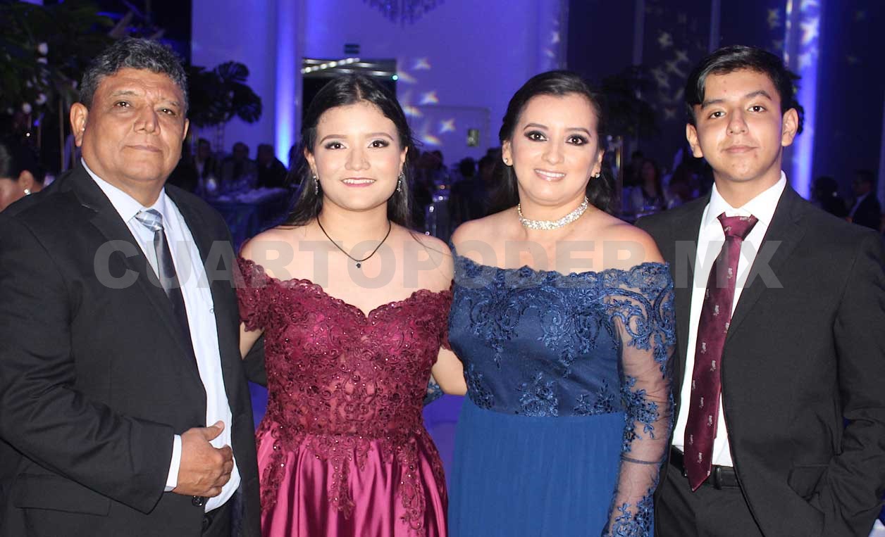 Disfrutaron su cena de graduación