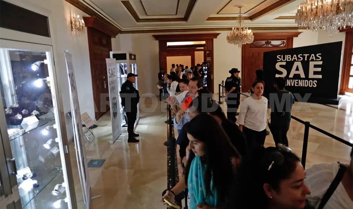 Los Pinos Exhiben joyas incautadas al crimen organizado