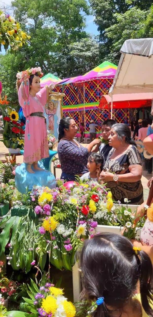 Festejan al Divino Niño Jesús con un recorrido por las principales calles de Chiapa de Corzo. Mary Jose Díaz / CP