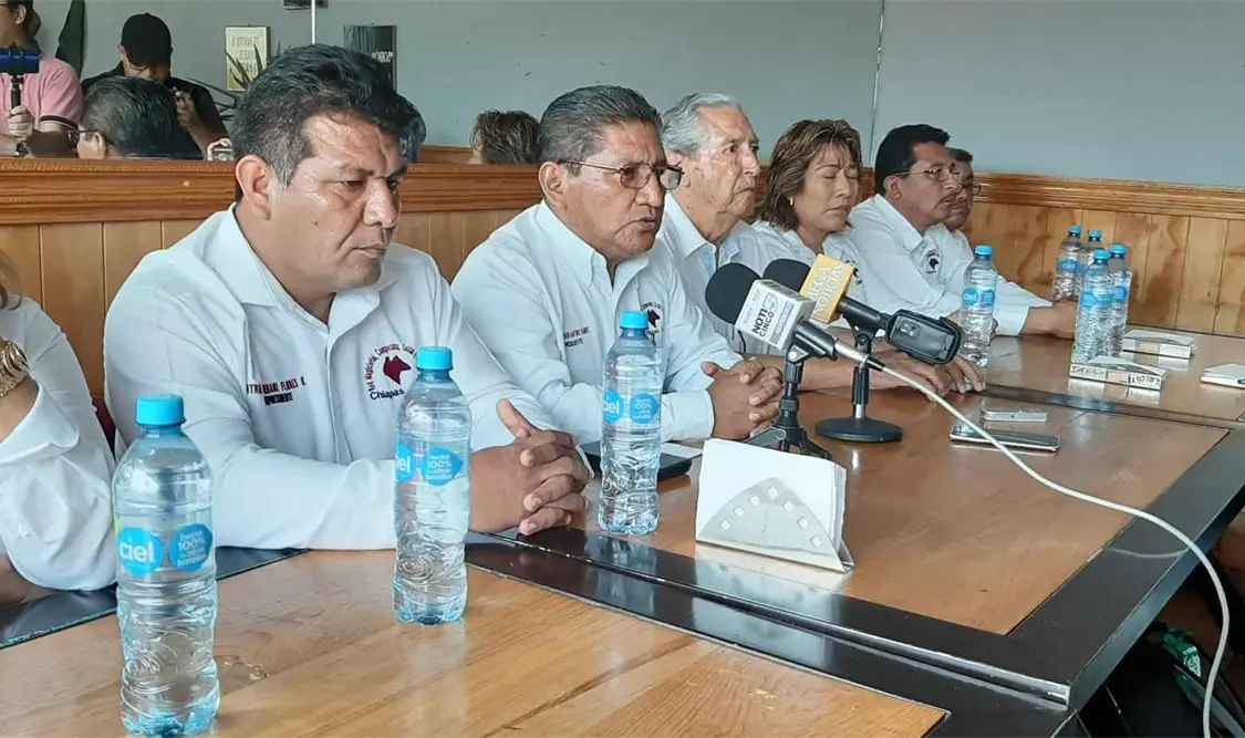 Docentes piden un alto a las amenazas de la dirigencia de la Sección 7. Adolfo Abosaid / CP
