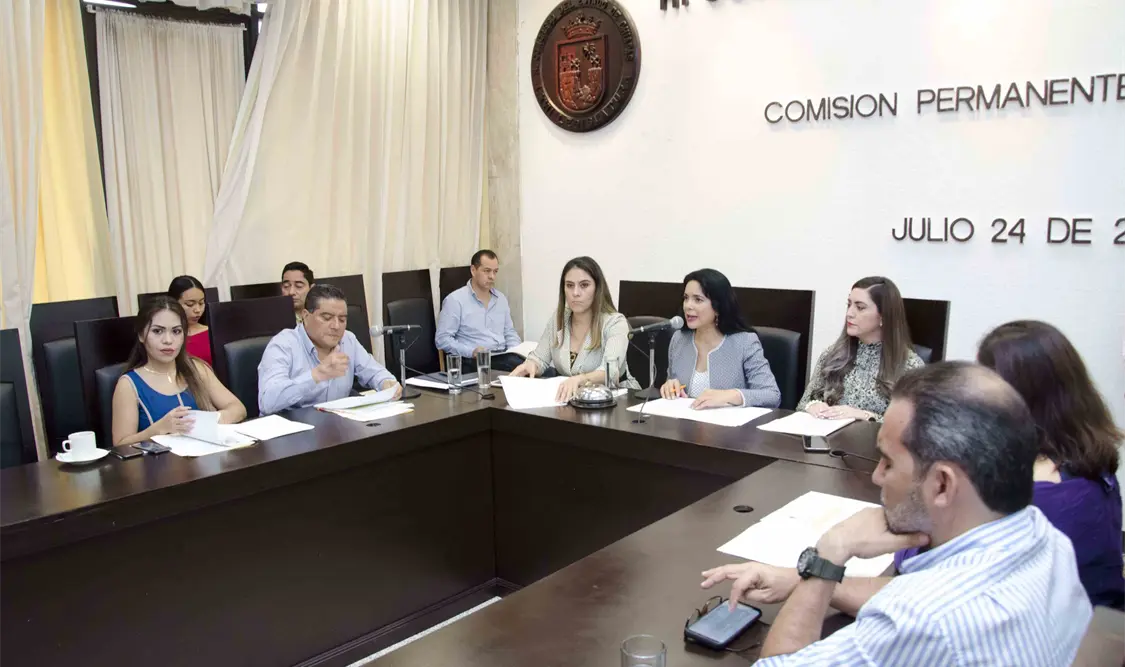 Aspecto de la Comisión Permanente, presidida por la diputada Rosa Elizabeth Bonilla Hidalgo. CP