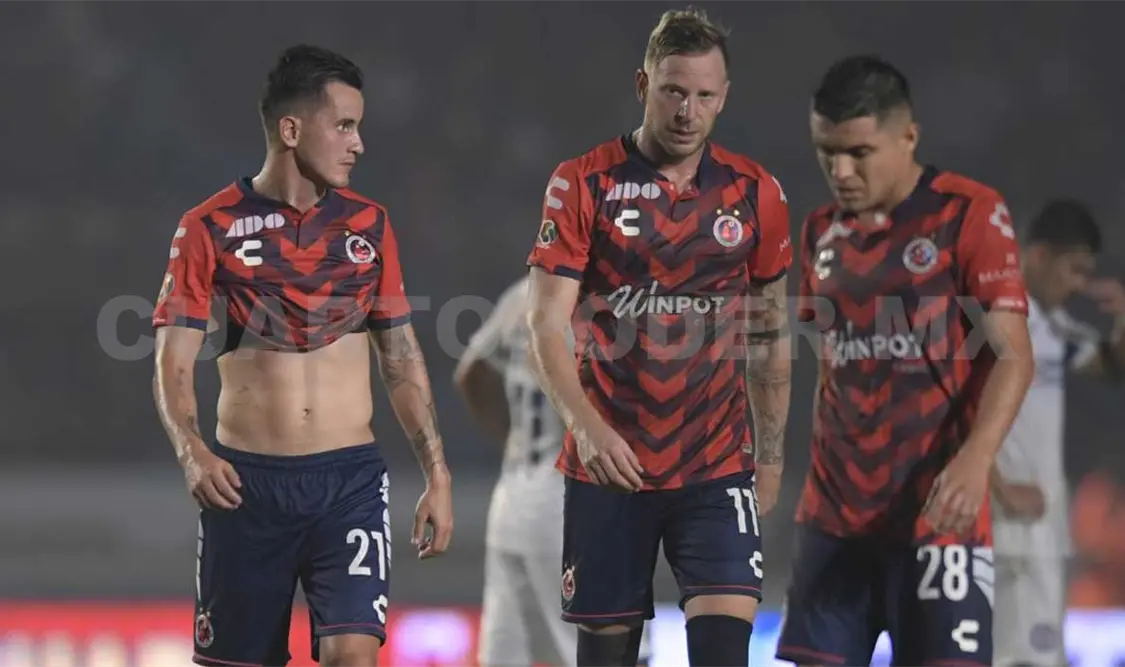 Tiburones de Veracruz y sus deudas