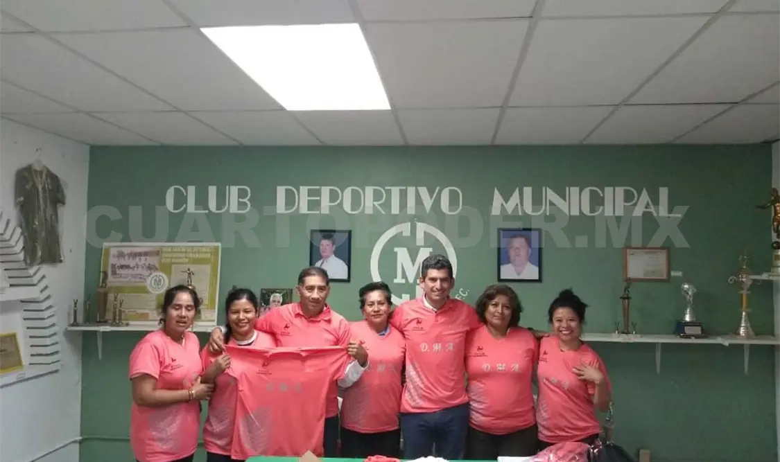 Equipos reciben uniformes para el Festival Nacional