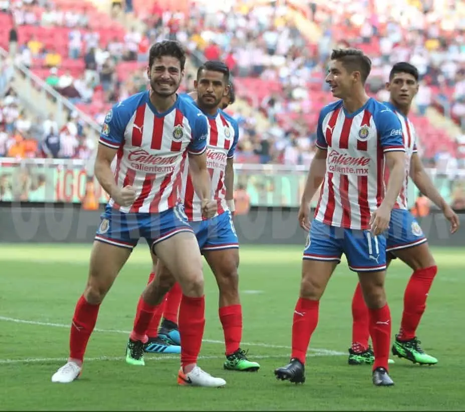 El Guadalajara se presentó en su casa y venció al campeón; Tomás Boy se fue expulsado por pelea ante Gignac. Agenciasxxx