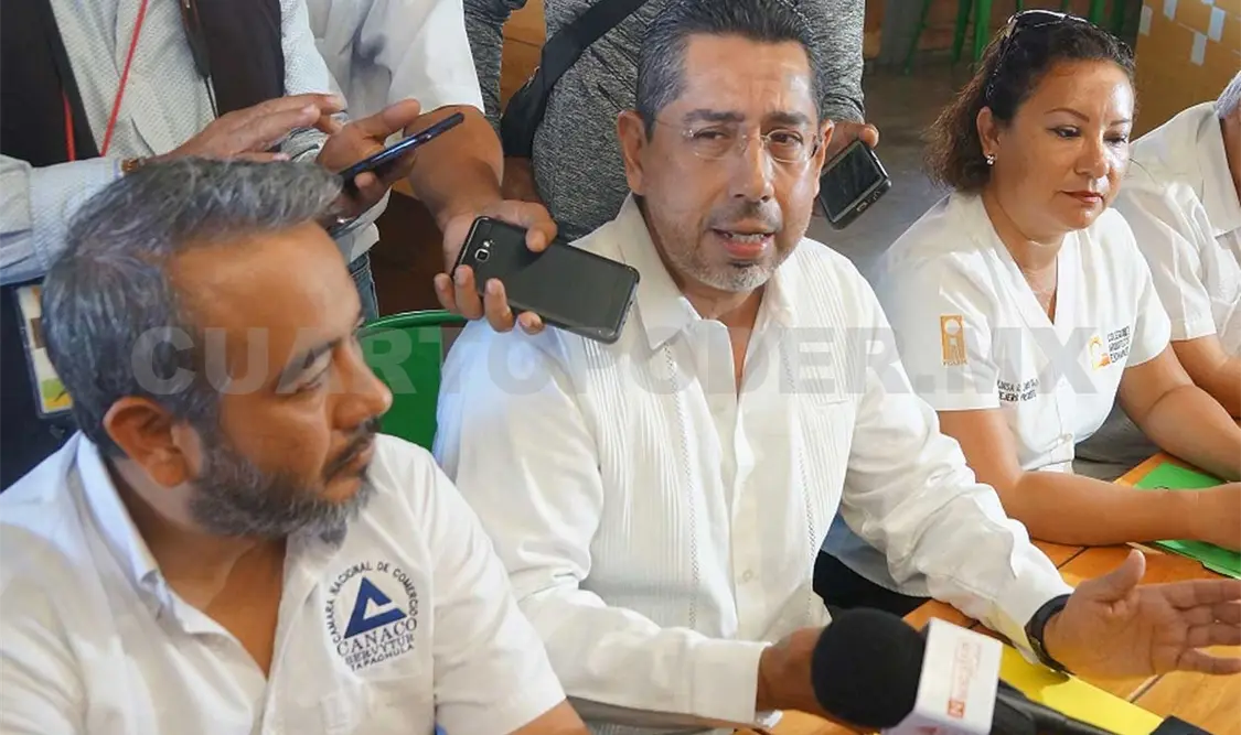 Van contra uso de sede de Pemex como albergue
