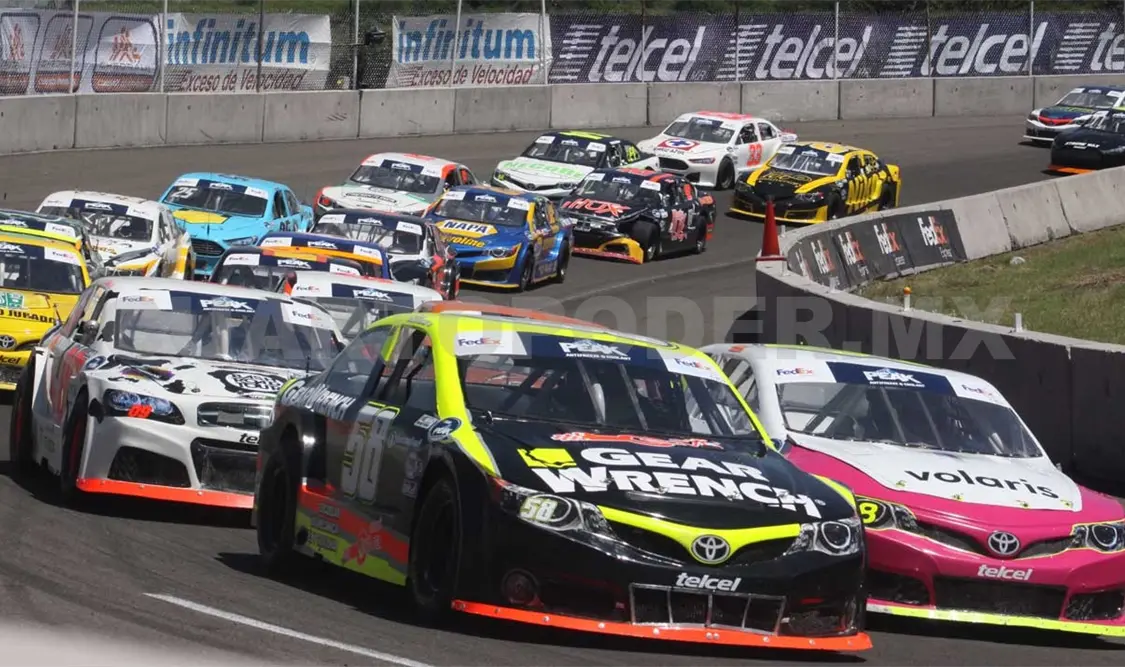 Caravana de Nascar inicia arribo a Querétaro