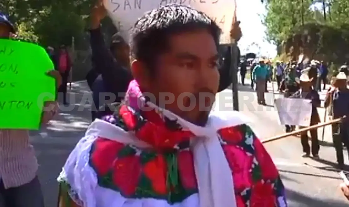 Pobladores liberan a alcalde de Huixtán