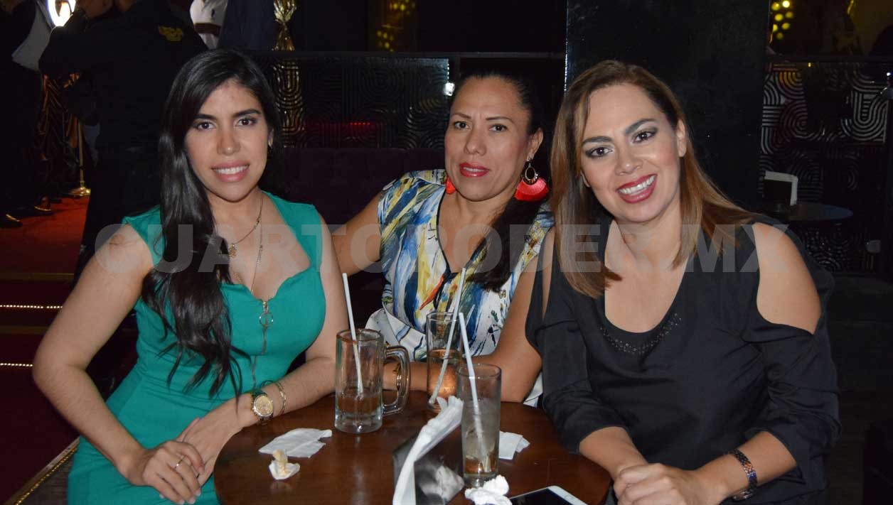 Noches entre amigos
