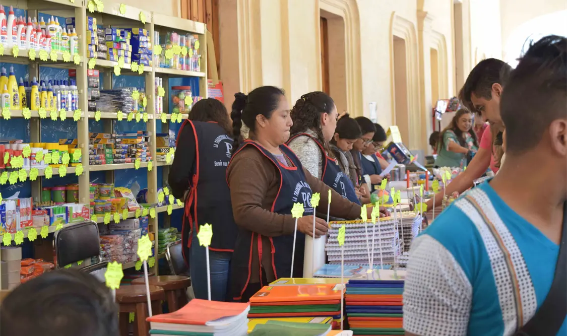 Exhortan a comprar con proveedores locales para reactivar la economía. Guillermo Ramos / CP