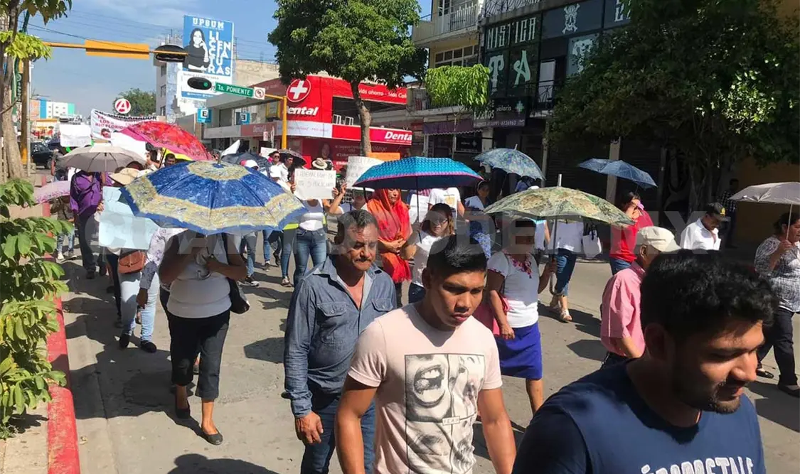 Mañana liberarán a los 5 policías retenidos