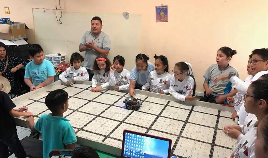 Niños se quedan fuera de mundial de robótica