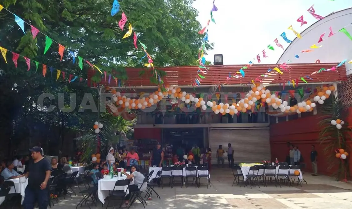 Locatarios se unen para mejorar instalaciones