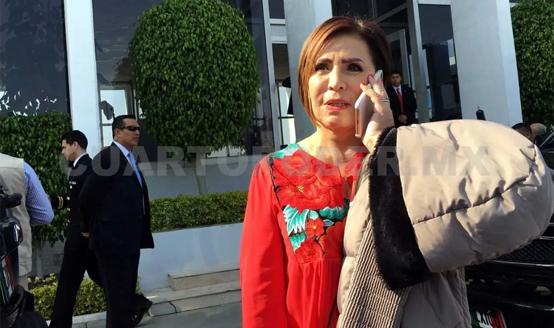 Robles exhibe 70 mil pesos para no ser detenida