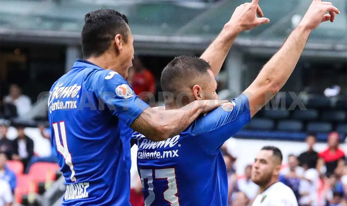 Cruz Azul derrota 2-0 al FC Juárez