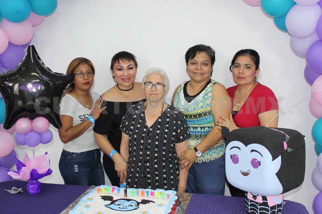 Irais May cumplió tres añitos