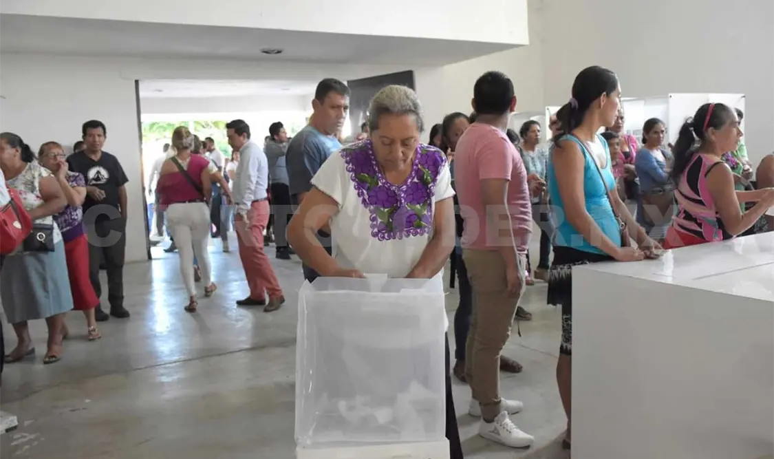 En todos los Comités Municipales se instalaron los centros de recepción de votación. Guillermo Ramos / CP