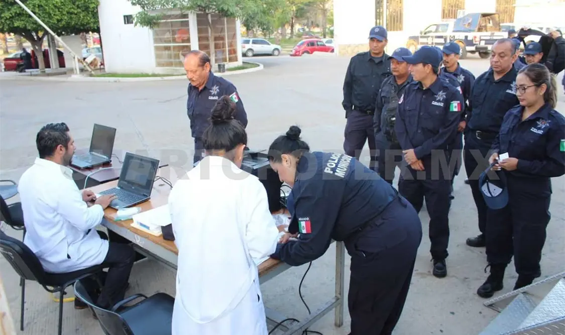 Examen toxicológico a policías municipales