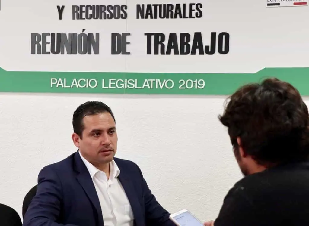 El legislador del PVEM, Roberto Rubio, se compromete a impulsar iniciativas para fortalecer las tareas de conservación ambiental. Cortesía