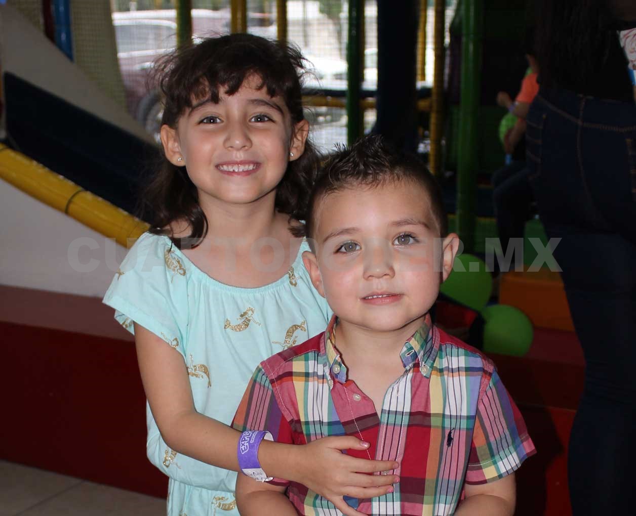 Hermanitos celebraron su cumple