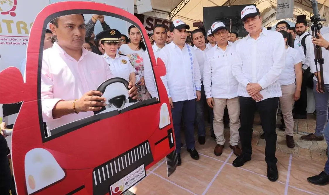 Llaven Abarca hizo eco al llamado del gobernador, exhortando a los alcaldes a asumir su responsabilidad en materia de seguridad. CP