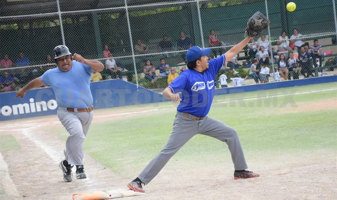 Ducks y Azulejos pegan primero en los playoffs