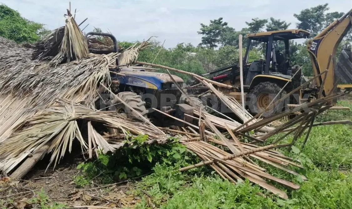 Desalojan a invasores de tierras en Suchiate