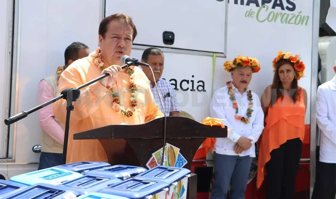 Recibe Rosales Zuarth a secretario de Salud