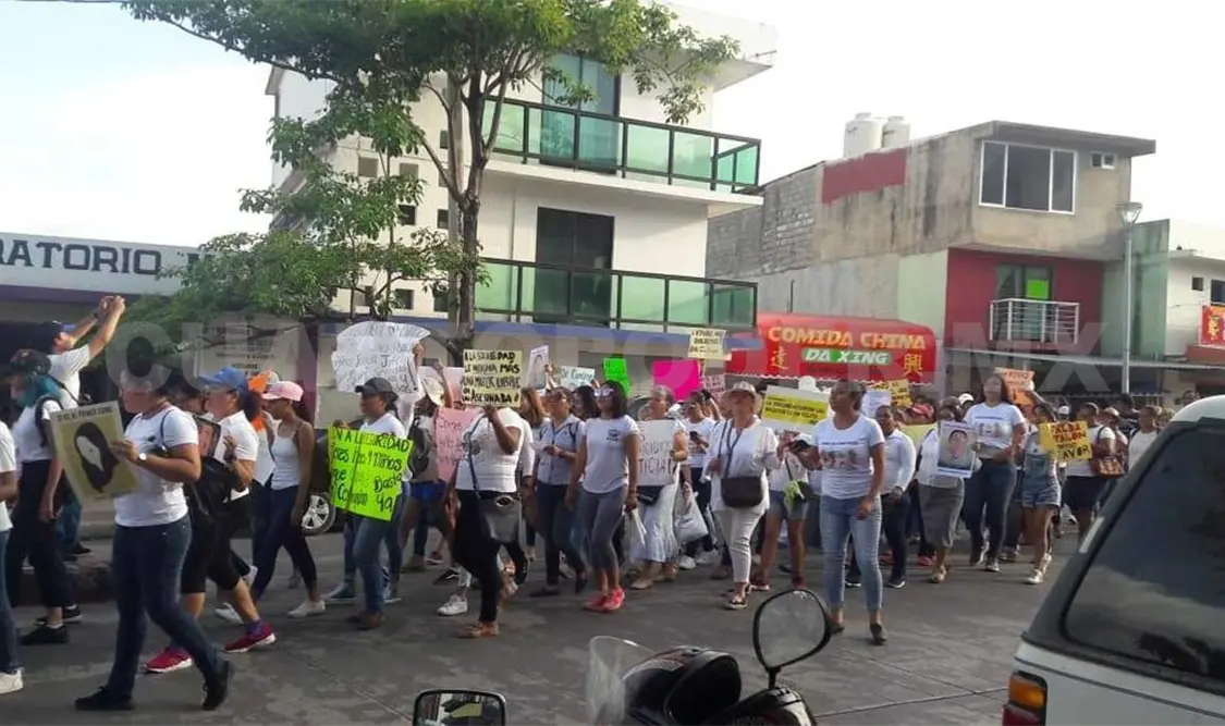 Marchan mujeres para exigir mayor seguridad
