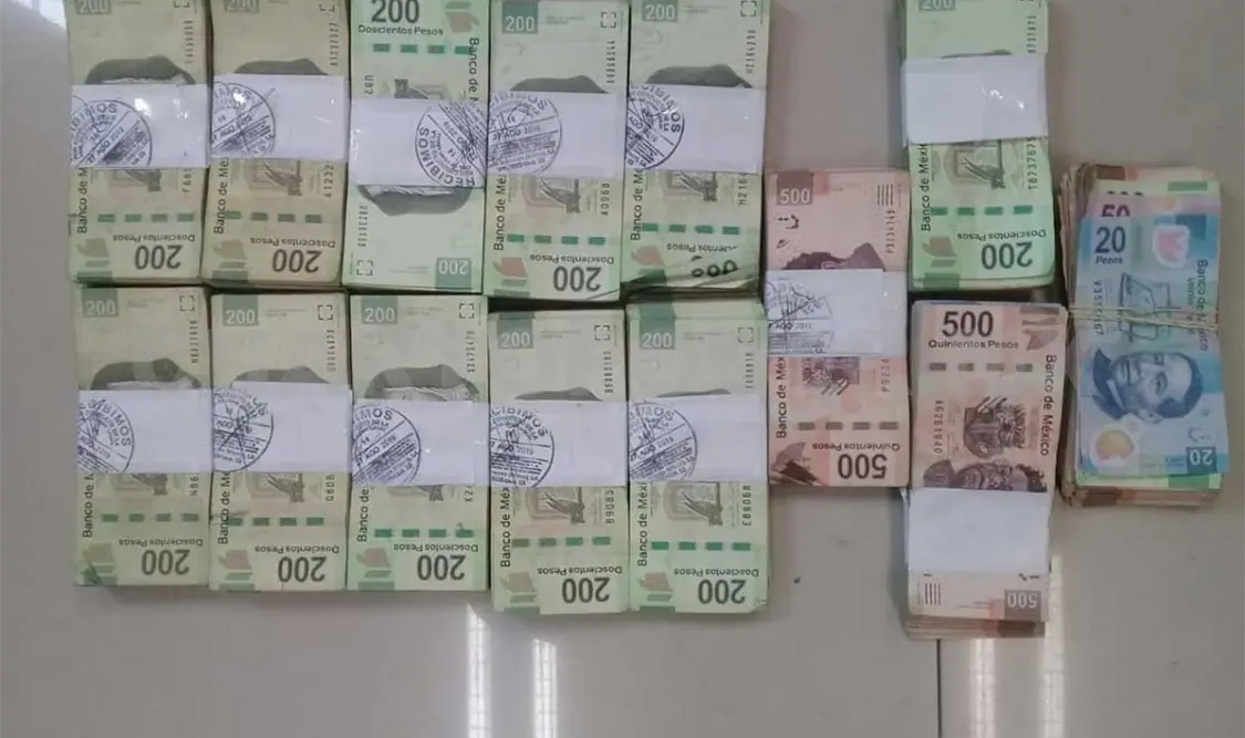 Detienen a dos sujetos con 363 mil pesos y cocaína