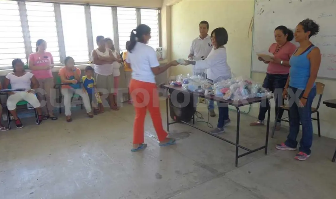 Realizan colecta de ropa interior para reclusas